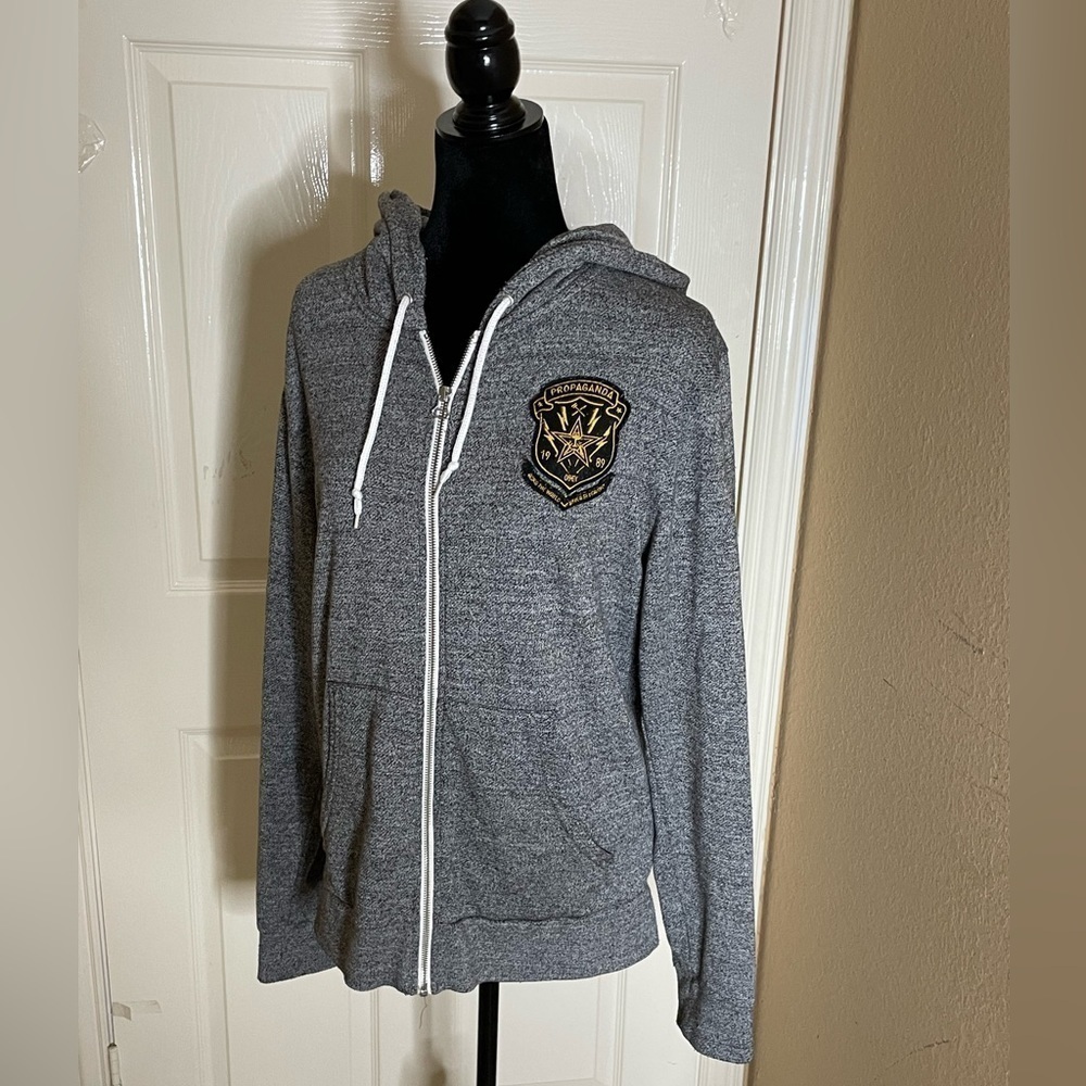 OBEY Propaganda Hoodie Large Bomb The World Never Get Caught